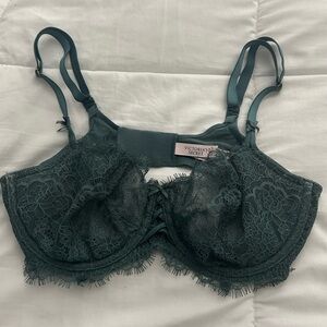 Victoria’s Secret Dream Angels Push-up Unlined Bra 36C